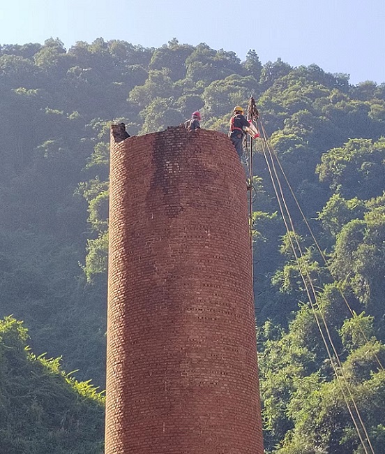 高空拆除公司:技術(shù)團隊專業(yè),效率高,安全性強